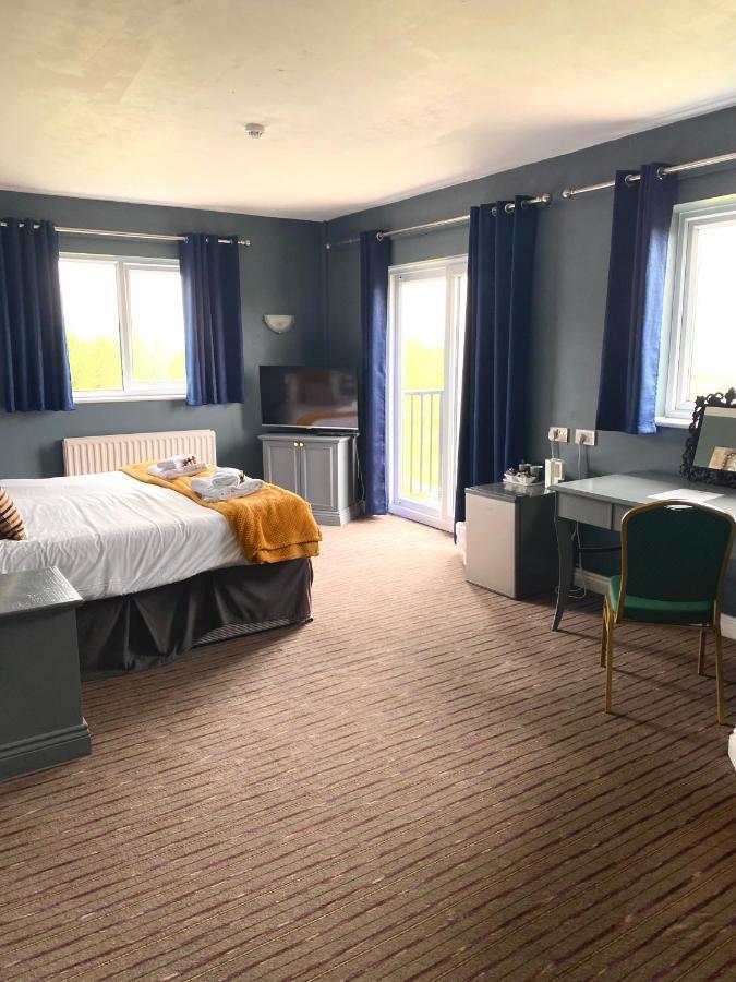 Bells Hotel 콜퍼드 외부 사진