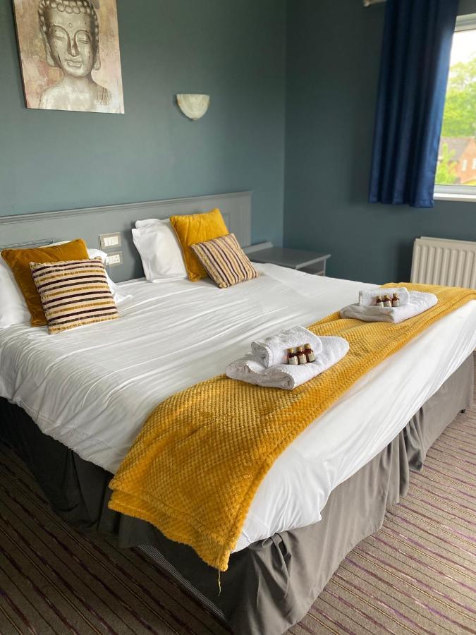 Bells Hotel 콜퍼드 외부 사진