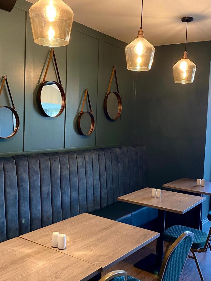 Bells Hotel 콜퍼드 외부 사진