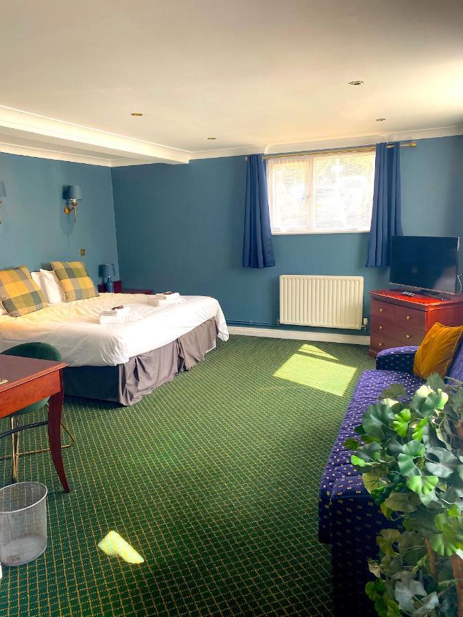 Bells Hotel 콜퍼드 외부 사진