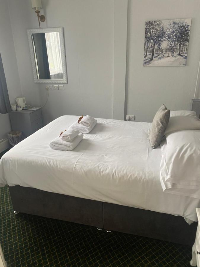 Bells Hotel 콜퍼드 외부 사진