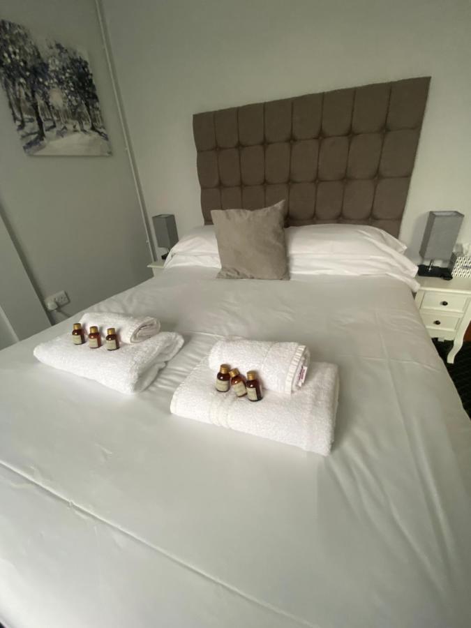 Bells Hotel 콜퍼드 외부 사진